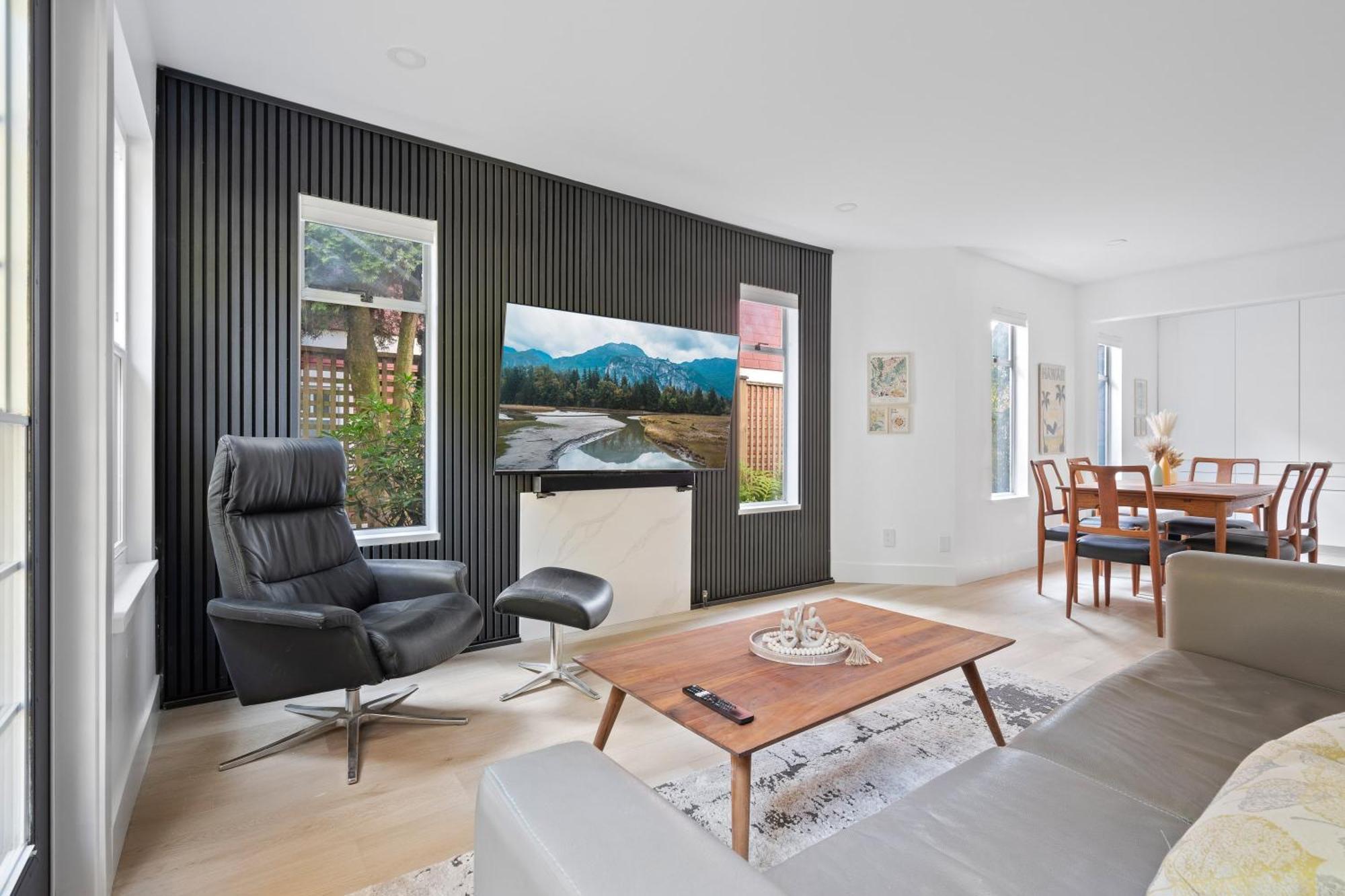 Modern Kitsilano 2 Bedroom Home With A Hot Tub Vancouver Bagian luar foto